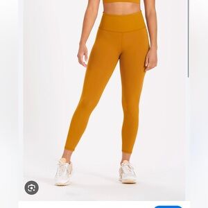 Vuori NWTags Rib Studio Legging NWTags Dark Golden